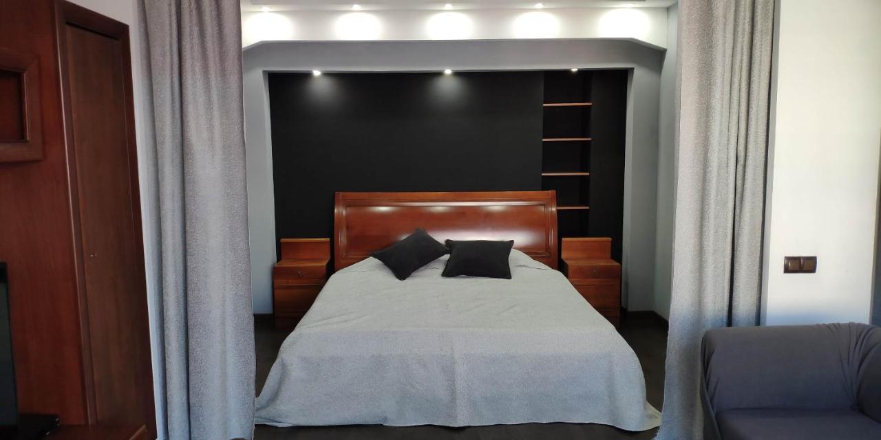 Apartment On Nazarbayeva 77 Almaty Bagian luar foto